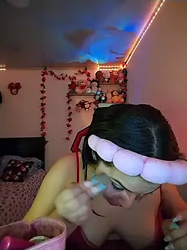 Snapshot of esmeralda_jadees chatting on May 28, 8:28 pm esmeralda jadees online show from May 28, 8:28 pm