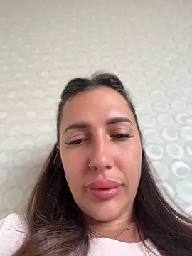 Snapshot of AleksandraRich chatting on June 20, 12:58 am AleksandraRich online show from June 20, 12:58 am