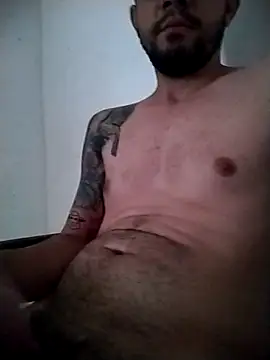 Snapshot of Andriofilit chatting on May 4, 10:50 pm Andriofilit online show from May 4, 10:50 pm