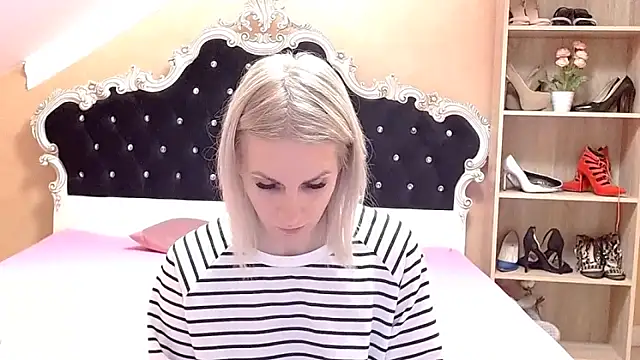 Snapshot of Diamond888 chatting on February 11, 8:41 am Diamond888 online show from February 11, 8:41 am