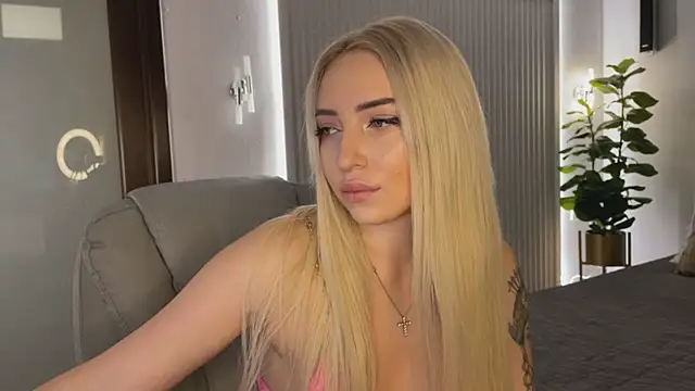 OhMyEmma online show from November 30, 1:20 am