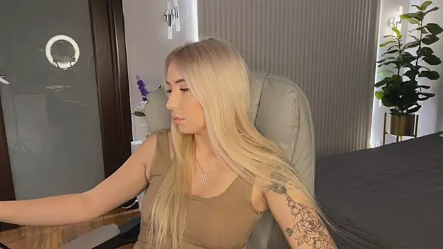 OhMyEmma online show from January 16, 12:58 am