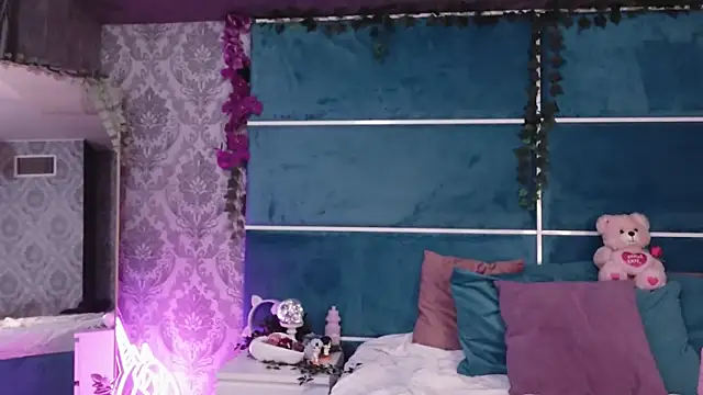 SunnyGlow online show from October 6, 5:27 am