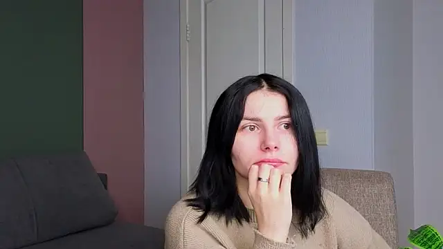 Snapshot of Charlotte_Woods chatting on November 14, 4:22 am Charlotte Woods online show from November 14, 4:22 am