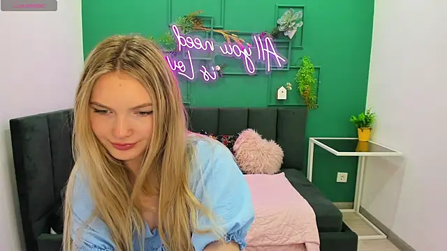 EvelineAmore online show from June 25, 8:52 am