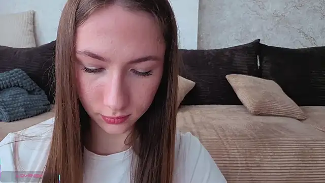 Kira mindnes online show from April 17, 6:27 am