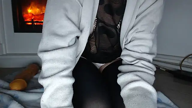 ElssaRush online show from October 8, 11:46 pm