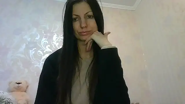 AliseWats online show from April 13, 9:20 pm