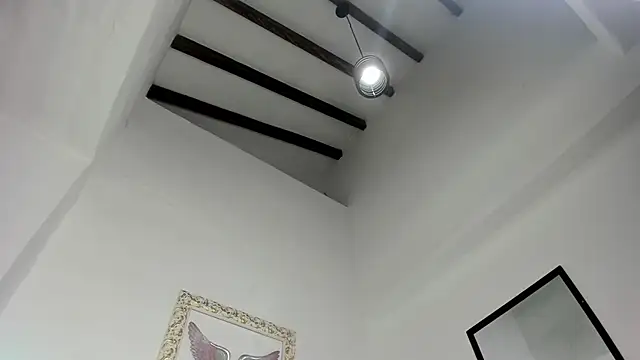 Snapshot of Lola_Blondie chatting on October 16, 12:17 pm Lola Blondie online show from October 16, 12:17 pm