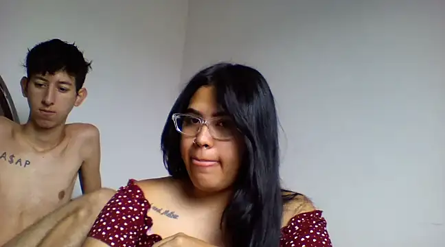Snapshot of Harris_Annie chatting on March 17, 2:23 pm Harris Annie online show from March 17, 2:23 pm