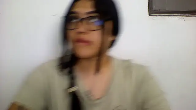 Snapshot of Harris_Annie chatting on September 18, 10:01 pm Harris Annie online show from September 18, 10:01 pm