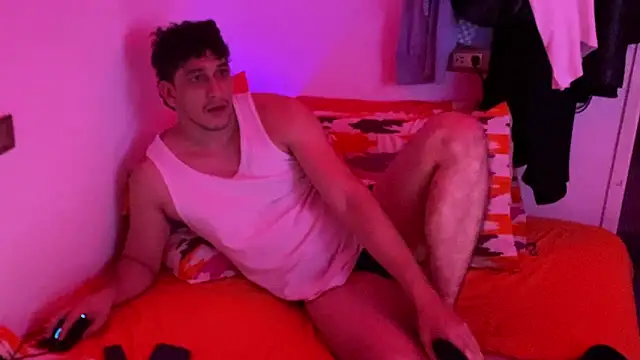 Snapshot of chicoinhibido chatting on March 18, 11:31 pm chicoinhibido online show from March 18, 11:31 pm