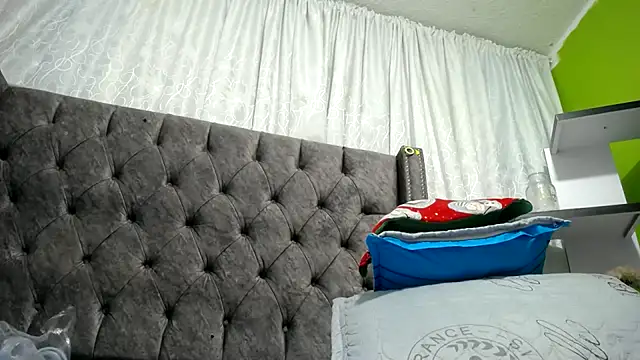 ANA-BULLOCK- online show from December 1, 12:10 pm