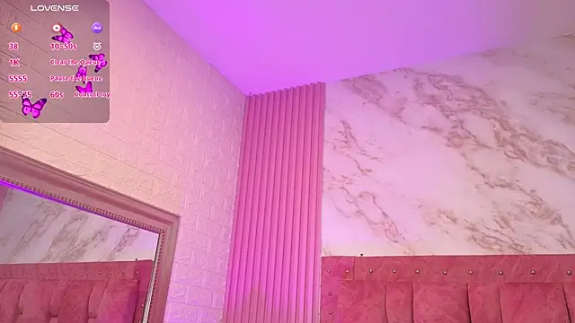 goldilockss15 online show from April 18, 11:25 am