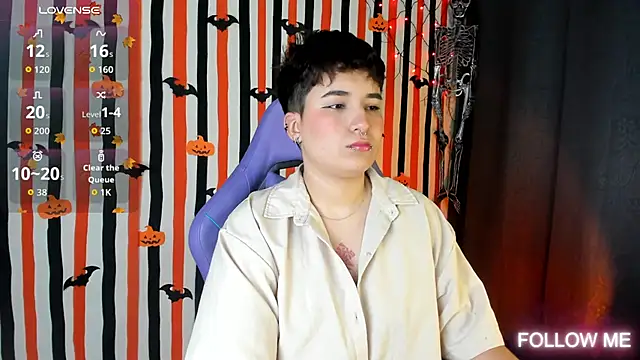 Snapshot of emma_cute7 chatting on October 12, 3:38 am emma cute7 online show from October 12, 3:38 am