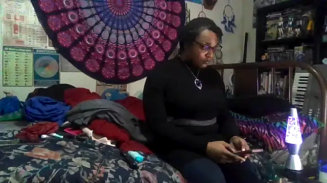 GardeniaFields online show from December 5, 3:15 am