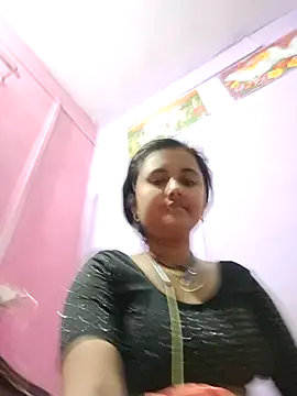 Snapshot of Poonam25 chatting on March 10, 4:46 pm Poonam25 online show from March 10, 4:46 pm