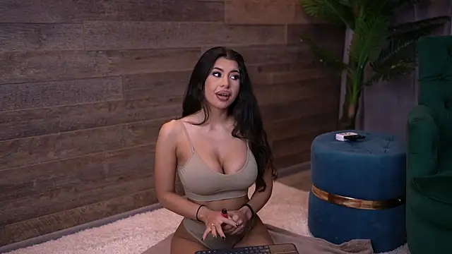 TanyaVonDe online show from December 3, 6:39 pm