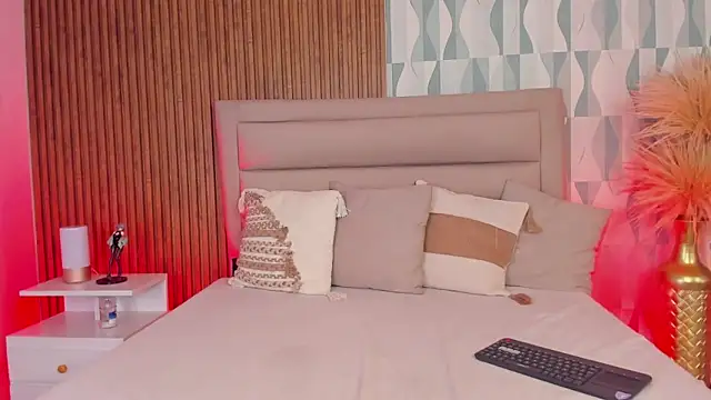 FatimaEvans online show from October 31, 5:03 pm