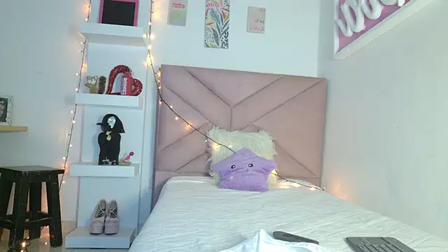 eva sin18 online show from April 12, 12:04 am