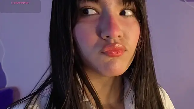 auroracute02 online show from January 9, 1:25 pm