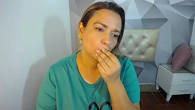 Milf-Prettyboobs online show from November 30, 10:41 am