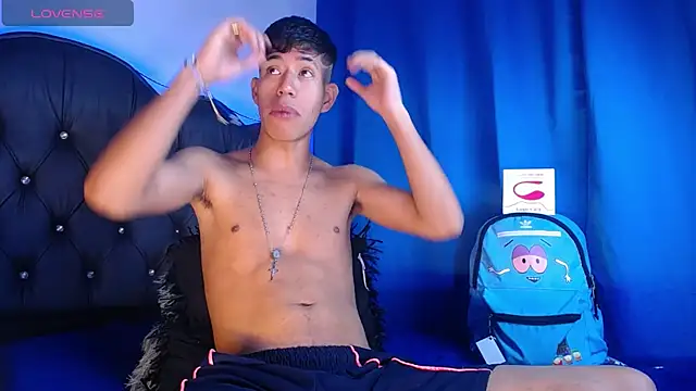 dareck 18 online show from October 18, 10:05 am