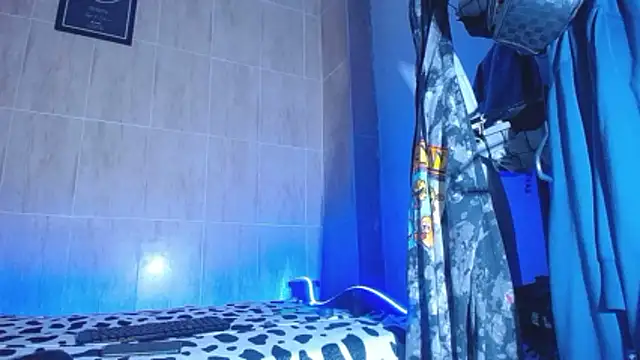 dareck 18 online show from January 14, 7:41 pm