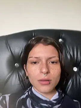 val zx online show from April 14, 9:10 pm