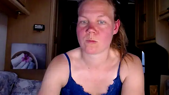 CallMeMaria online show from January 2, 11:52 am