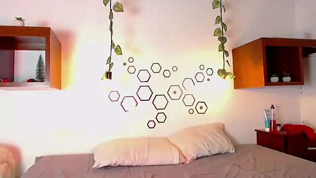 wet valery online show from December 23, 4:10 am