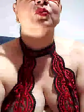 Snapshot of michellrodriguez chatting on February 5, 12:26 am michellrodriguez online show from February 5, 12:26 am