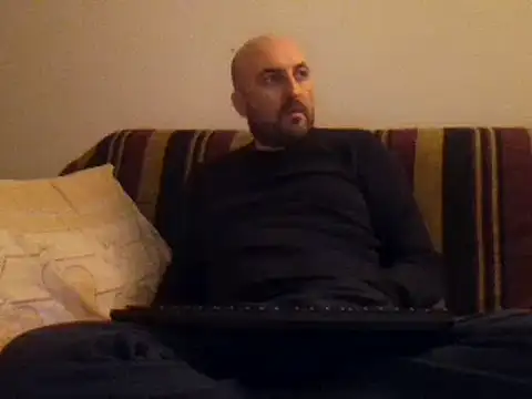 Snapshot of maxxxio12 chatting on March 14, 8:49 pm maxxxio12 online show from March 14, 8:49 pm