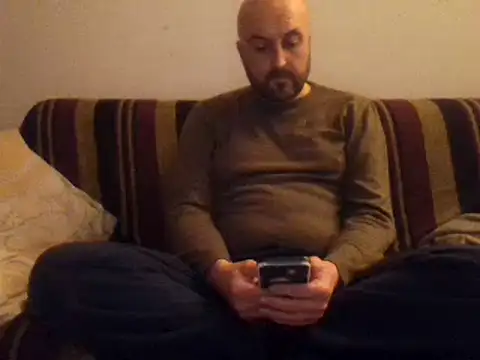 Snapshot of maxxxio12 chatting on March 16, 5:17 pm maxxxio12 online show from March 16, 5:17 pm