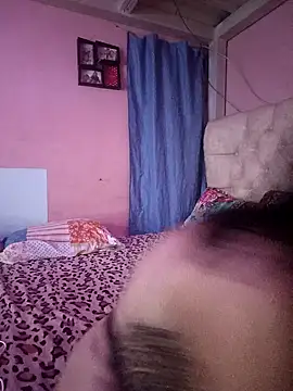 Snapshot of L_ucero chatting on March 15, 6:03 am L ucero online show from March 15, 6:03 am