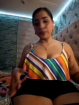 Snapshot of L_ucero chatting on September 28, 2:50 am L ucero online show from September 28, 2:50 am