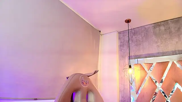 adara evanss online show from October 8, 9:34 pm