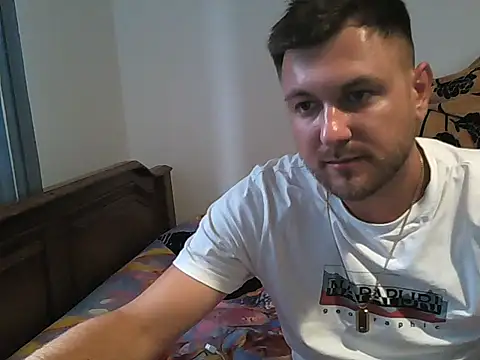 Snapshot of hugedickedd chatting on June 11, 2:15 pm hugedickedd online show from June 11, 2:15 pm