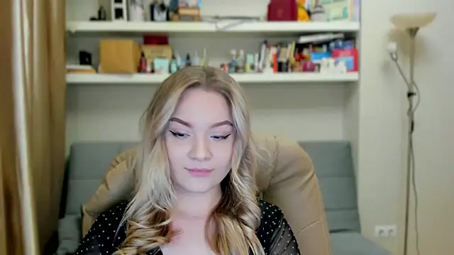 Kara Smith  online show from November 29, 10:46 pm