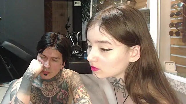 Alucard-Carmila online show from October 3, 3:47 am