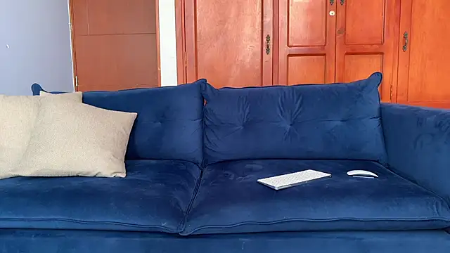 mask guy online show from September 19, 3:56 pm