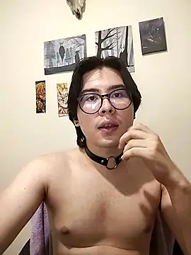 Snapshot of Dante_Gothic chatting on March 17, 5:23 am Dante Gothic online show from March 17, 5:23 am