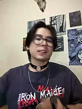Snapshot of Dante_Gothic chatting on March 21, 7:55 am Dante Gothic online show from March 21, 7:55 am