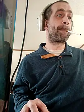 Snapshot of mayg chatting on January 8, 6:10 pm mayg online show from January 8, 6:10 pm