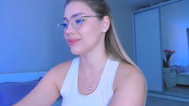 DIANAxxxDIAMOND online show from October 6, 7:06 am