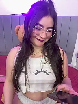 Snapshot of HADARA__ chatting on February 11, 2:16 am HADARA online show from February 11, 2:16 am