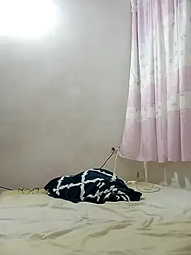 Snapshot of Sexi_girl29 chatting on September 10, 8:47 am Sexi girl29 online show from September 10, 8:47 am