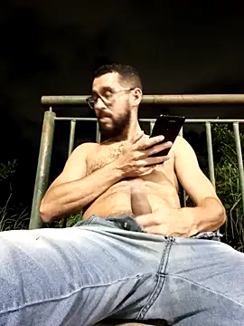 pdasgyn online show from April 14, 9:43 pm