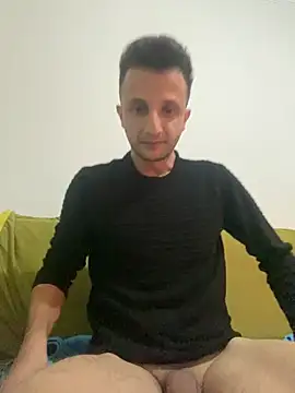 Snapshot of viktor_mk123 chatting on November 18, 8:35 pm viktor mk123 online show from November 18, 8:35 pm