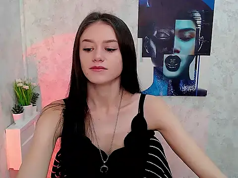 LanaTey online show from December 20, 9:00 pm